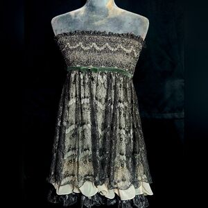 Cecico Gray Lace Strapless Dress